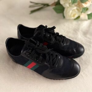 Used Mens gucci sneakers like new with box & dust bag Euro 44.5 US 10.5